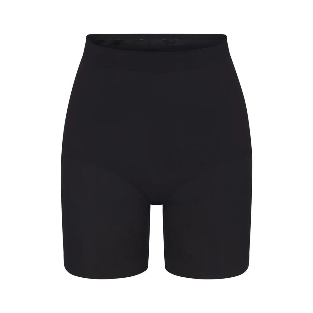 NWOT Skims Seamless Sculpt Mid-Thigh Short Shapewear in Onyx Black, Size Small